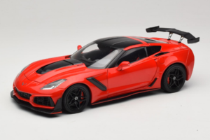 Chevrolet Corvette C7 ZR1 Torch Red IXO 1:18 18RDC243-FO メタル