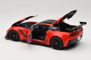Chevrolet Corvette C7 ZR1 Torch Red IXO 1:18 18RDC243-FO メタル - 画像 5/8
