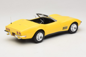 Chevrolet Corvette C3 カブリオレ Daytona Yellow Norev 1:18 189039 メタル - 画像 2/6