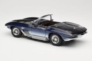 Chevrolet Corvette Mako Shark ダークブルー UT Models 1:18 21061 メタル - 画像 7/8