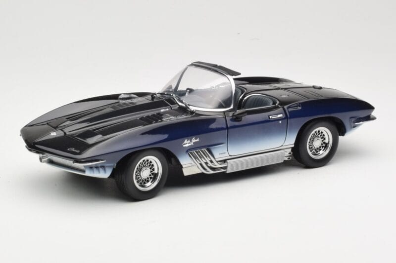 Chevrolet Corvette Mako Shark ダークブルー UT Models 1:18 21061 メタル