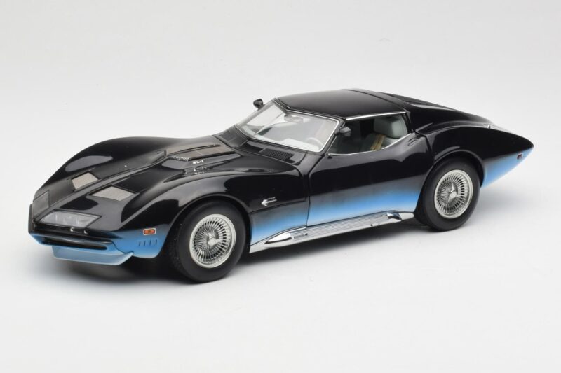 Chevrolet Corvette Manta Ray ブルー AUTOart 1:18 71041 メタル