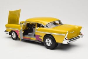 Chevrolet Custom イエロー フレーム付き Hot Wheels 1:18 21356 メタル - 画像 5/8