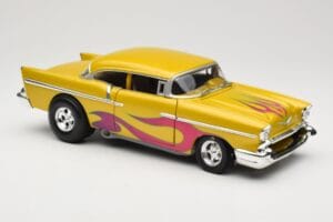 Chevrolet Custom イエロー フレーム付き Hot Wheels 1:18 21356 メタル - 画像 6/8