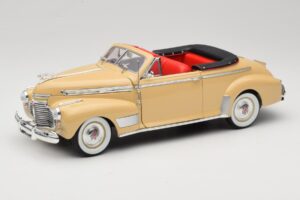 Chevrolet Deluxe カブリオレ ベージュ Eagle Collectibles 1:18 3022518 メタル