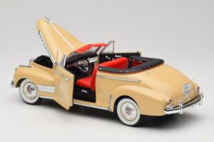 Chevrolet Deluxe カブリオレ ベージュ Eagle Collectibles 1:18 3022518 メタル - 画像 5/8