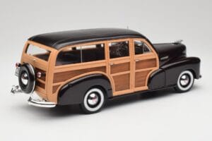 Chevrolet Fleetmaster Woody ブラック & Wood Panels Maisto 1:18 43697545B メタル - 画像 3/8