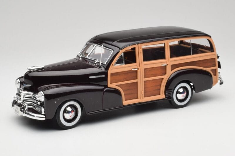 Chevrolet Fleetmaster Woody ブラック & Wood Panels Maisto 1:18 43697545B メタル