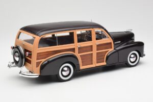 Chevrolet Fleetmaster Woody ブラウン Maisto 1:18 36854 メタル - 画像 3/8
