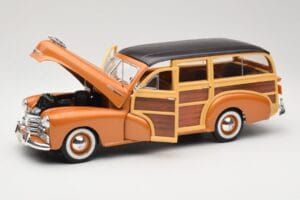 Chevrolet Fleetmaster Woody ゴールド Maisto 1:18 56042 メタル - 画像 2/8