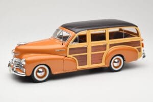 Chevrolet Fleetmaster Woody ゴールド Maisto 1:18 56042 メタル