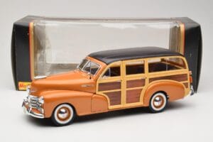 Chevrolet Fleetmaster Woody ゴールド Maisto 1:18 56042 メタル - 画像 8/8