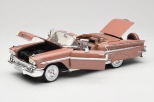 Chevrolet Impala カブリオレ ブラウン Motormax 1:18 73112 メタル - 画像 2/8