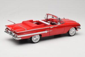Chevrolet Impala カブリオレ レッド Welly 1:18 9864W メタル - 画像 3/8