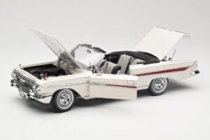 Chevrolet Impala カブリオレ ホワイト Sun Star 1:18 3405 メタル - 画像 2/8