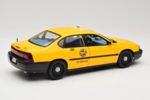 Chevrolet Impala タクシー Maisto 1:18 36617 メタル - 画像 3/8