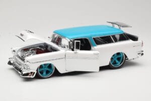 Chevrolet Nomad ホワイト Maisto 1:18 32613 メタル - 画像 2/8