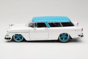 Chevrolet Nomad ホワイト Maisto 1:18 32613 メタル - 画像 4/8