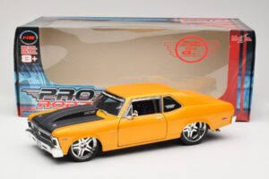 Chevrolet Nova SS ゴールド Maisto 1:18 31083 メタル - 画像 8/8