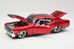Chevrolet Nova SS Coupe レッド Maisto 1:18 31083-M1 メタル - 画像 2/8