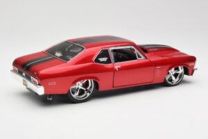 Chevrolet Nova SS Coupe レッド Maisto 1:18 31083-M1 メタル - 画像 3/8