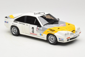Opel Manta 400 Group B Rally Tour de Corse 1984 Chevrolet G30 サービスバン付き Otto 1:18 OT491 レジン - 画像 13/13