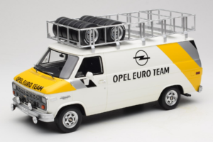 Opel Manta 400 Group B Rally Tour de Corse 1984 Chevrolet G30 サービスバン付き Otto 1:18 OT491 レジン - 画像 4/13
