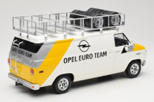 Opel Manta 400 Group B Rally Tour de Corse 1984 Chevrolet G30 サービスバン付き Otto 1:18 OT491 レジン - 画像 5/13