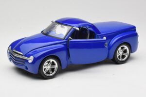 Chevrolet SSR Concept ブルー Maisto 1:18 531612 メタル - 画像 2/8