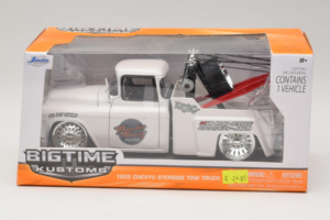 Chevrolet Stepside Tow Truck Bigtime Kustoms Jada 1:24 96866 メタル