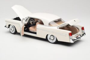 Chrysler 300B ホワイト Maisto 1:18 531897 メタル - 画像 5/8