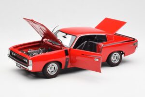 Chrysler Charger E49 レッド AUTOart 1:18 71505 メタル - 画像 2/8