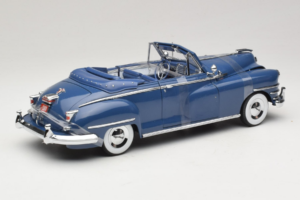 Chrysler New Yorker ブルー Signature Models 1:18 CT-68629 メタル - 画像 2/6