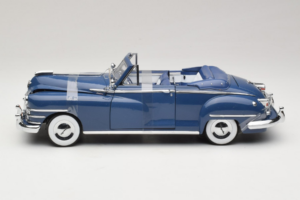 Chrysler New Yorker ブルー Signature Models 1:18 CT-68629 メタル - 画像 3/6