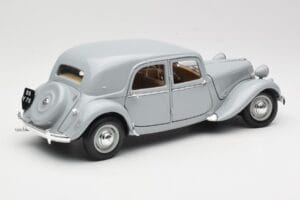 Citroen 15CV 6 Cyl グレー Maisto 1:18 50313 メタル - 画像 3/8