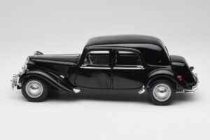 Citroen 15CV 6 Cyl ブラック Maisto 1:18 31821 メタル - 画像 4/8