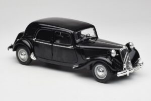 Citroen 15CV 6 Cyl ブラック Maisto 1:18 31821 メタル - 画像 6/8