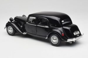 Citroen 15CV 6 Cyl ブラック Maisto 1:18 31821 メタル - 画像 7/8