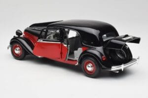 Citroen 15CV 6 Cyl ブラック & レッド Valmy Maisto 1:18 56009 メタル - 画像 5/8