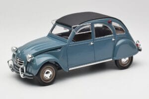 Citroen 2CV Bleu Nuit Solido 1:18 8028 メタル