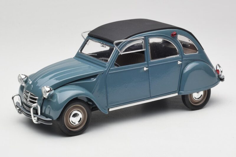Citroen 2CV Bleu Nuit Solido 1:18 Citroen 2CV Bleu Nuit Solido 1:18 8028 メタル