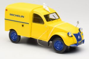 Citroen 2CV Fourgonnette Michelin Bibendum Norev 1:18 181502 メタル - 画像 4/6