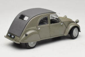 Citroen 2CV グリーン Maisto 1:18 50289 メタル - 画像 3/8