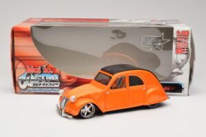 Citroen 2CV オレンジ Maisto 1:18 31321 メタル - 画像 8/8