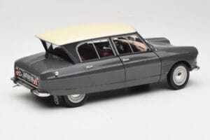 Citroen Ami 6 グリーン Norev 1:18 181534 メタル - 画像 3/8