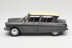 Citroen Ami 6 グリーン Norev 1:18 181534 メタル - 画像 4/8