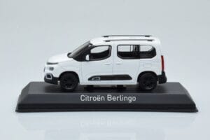 Citroen Berlingo ホワイト Norev 1:43 155766 メタル
