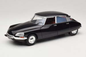 Citroen DS Special ブラック Dickie Solido 1:18 S1800708 メタル