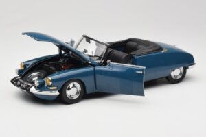 Citroen DS 19 カブリオレ レッド Sun Star 1:18 4742 メタル - 画像 2/8