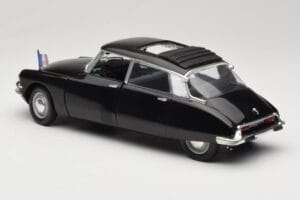 Citroen DS Presidentielle グレー Solido 1:18 8035 メタル - 画像 7/8